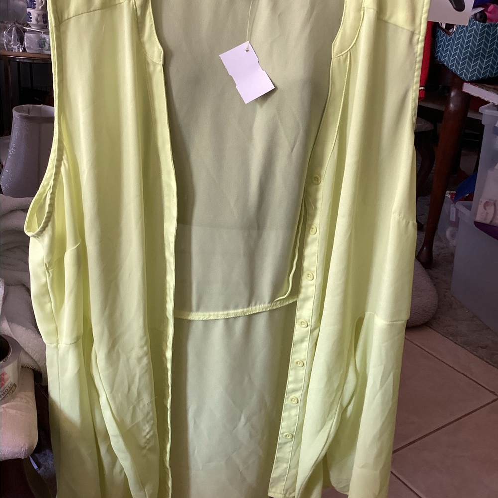 TORRID Greenish- Yellow Sleeveless Button Down Front Tunic Tiebacks Plus Size 1X